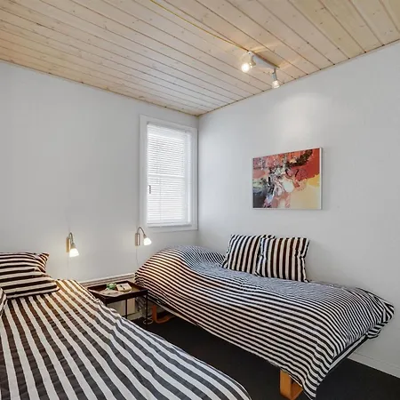 Siunde - 100m To The Fjord By Interhome *
